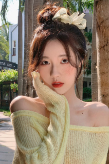 爸爸缓慢有力送女儿的句子